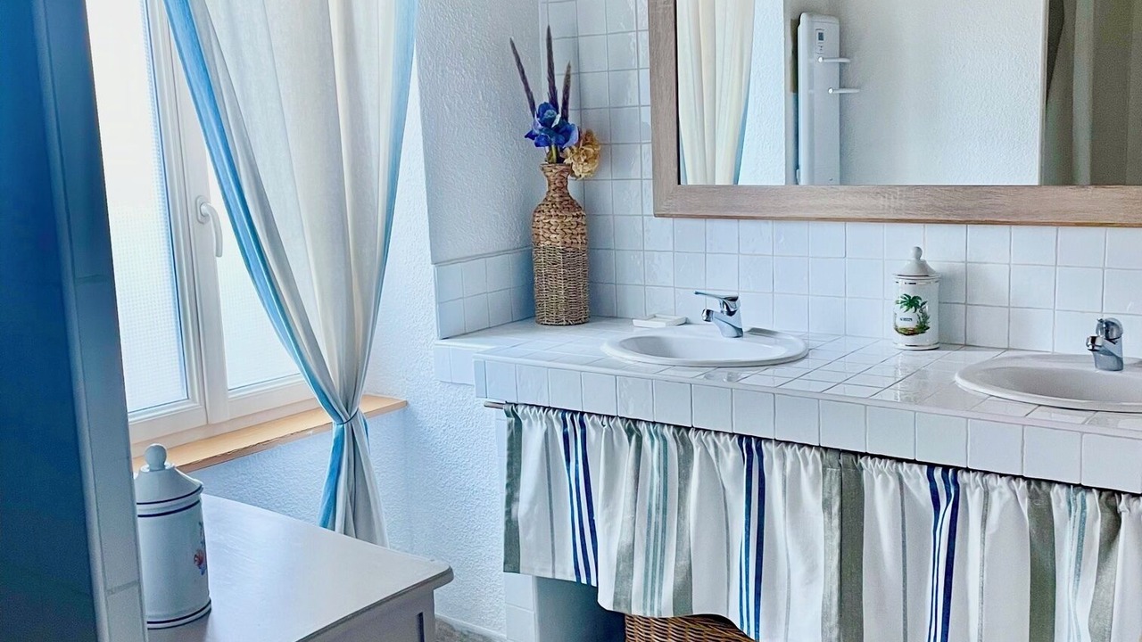 Photo of Bathroom in Aubenas