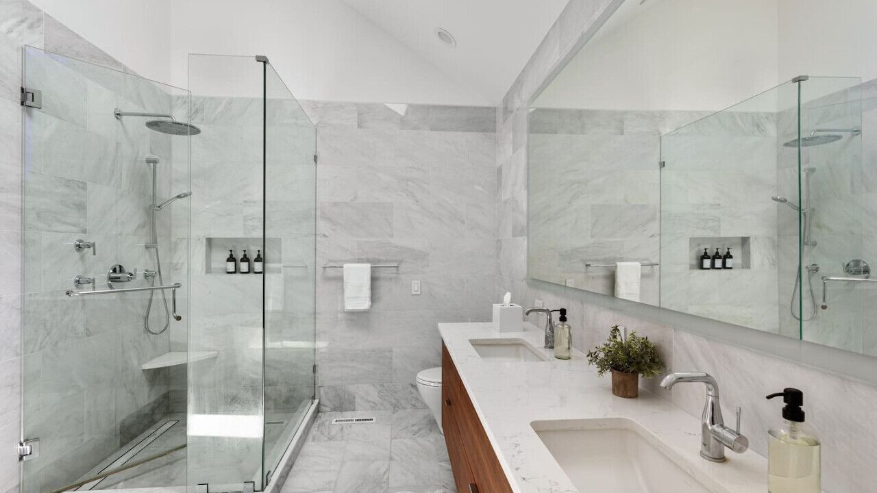 Photo of Bathroom in Bucktown