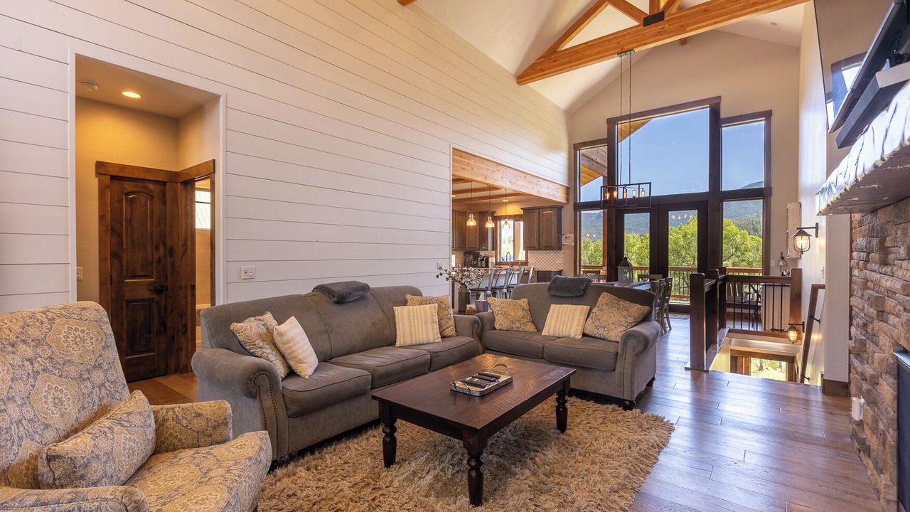 Photo of Livingroom in San Juan River Village