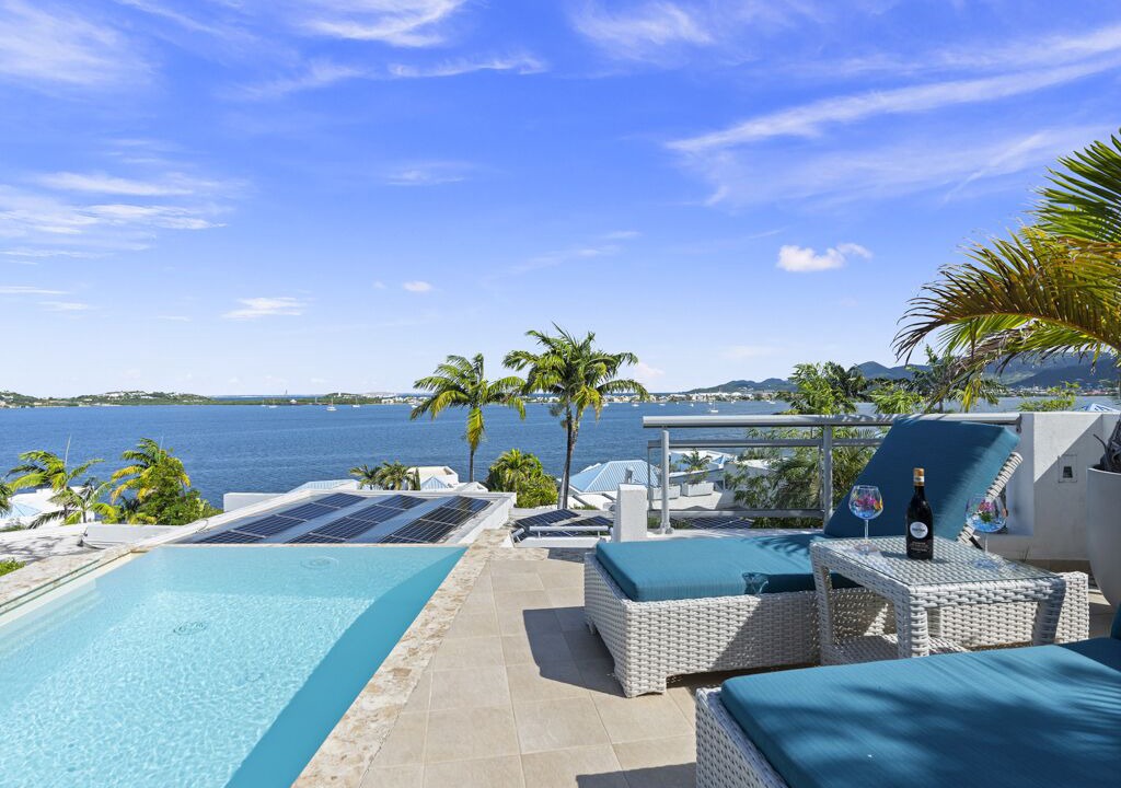 Photo of Outdoor in Maho