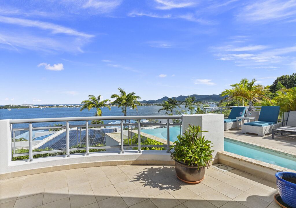 Photo of Outdoor in Maho