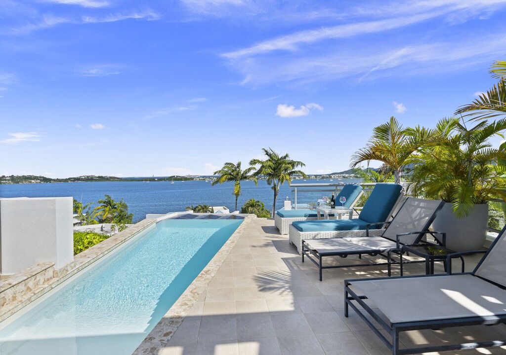 Photo of Outdoor in Maho