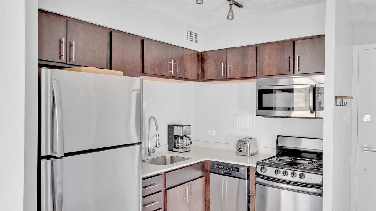 Photo of Kitchen in Edgewater Beach