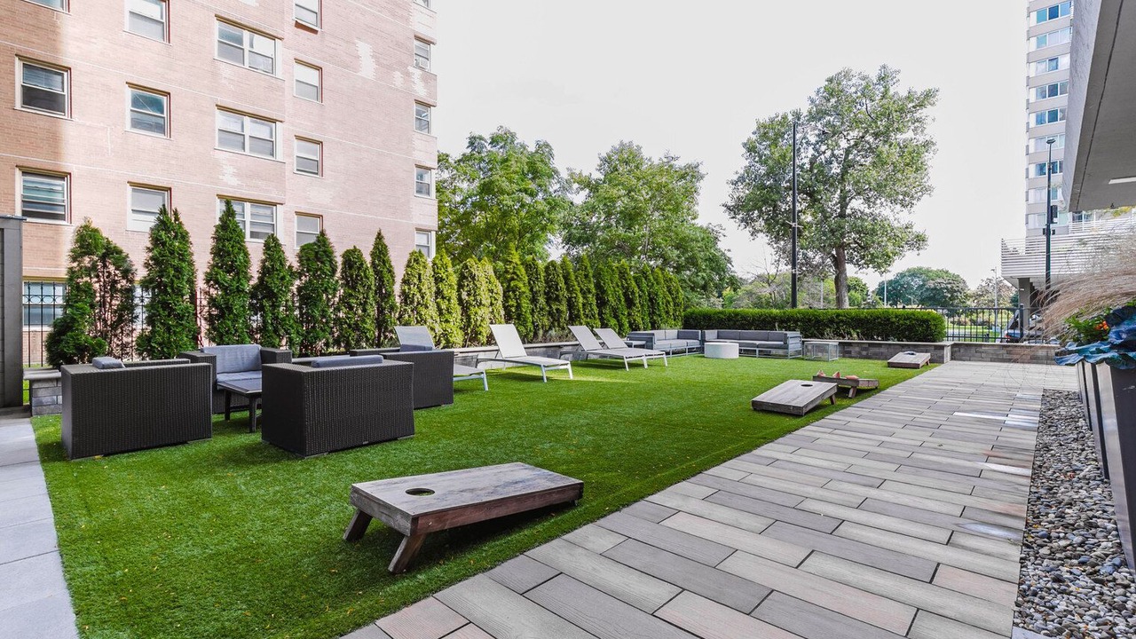Photo of Patio Balcony in Edgewater Beach