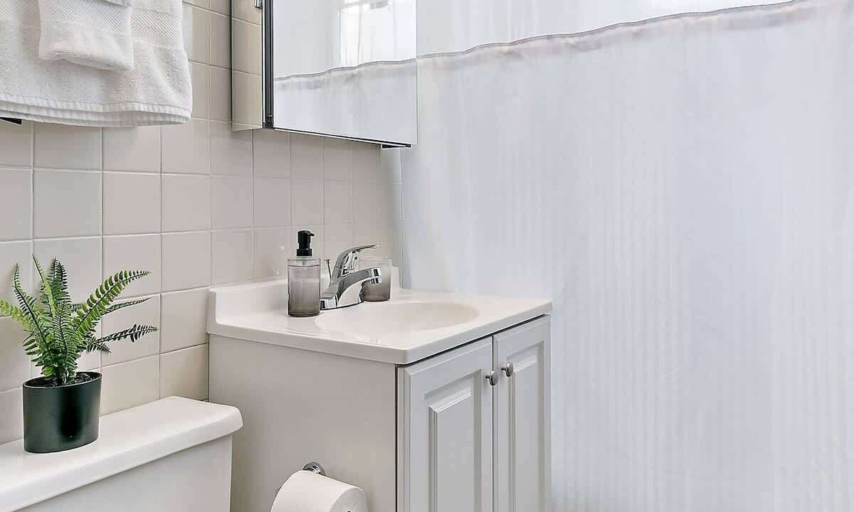 Photo of Bathroom in North Center