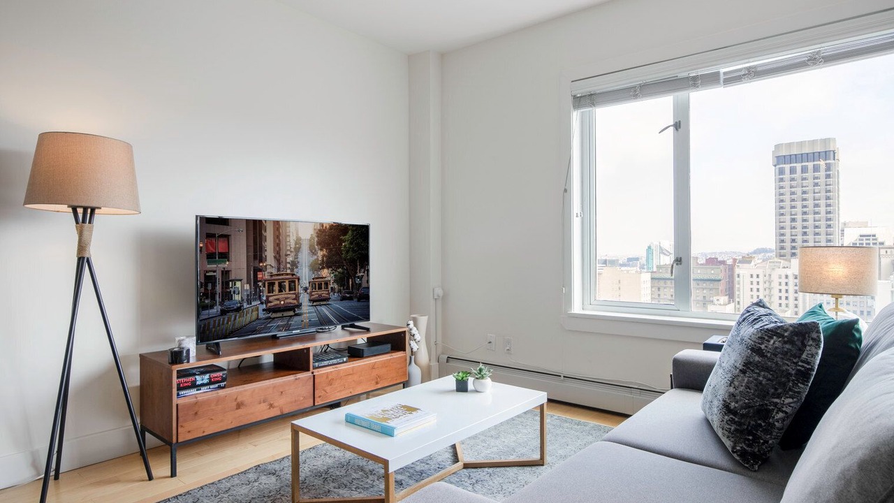 Photo of Livingroom in Lower Nob Hill