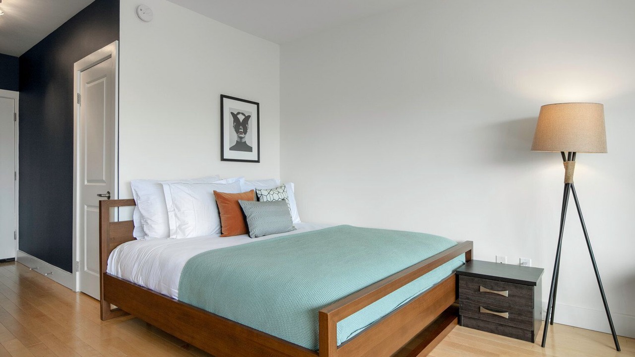 Photo of Bedroom in Lower Nob Hill