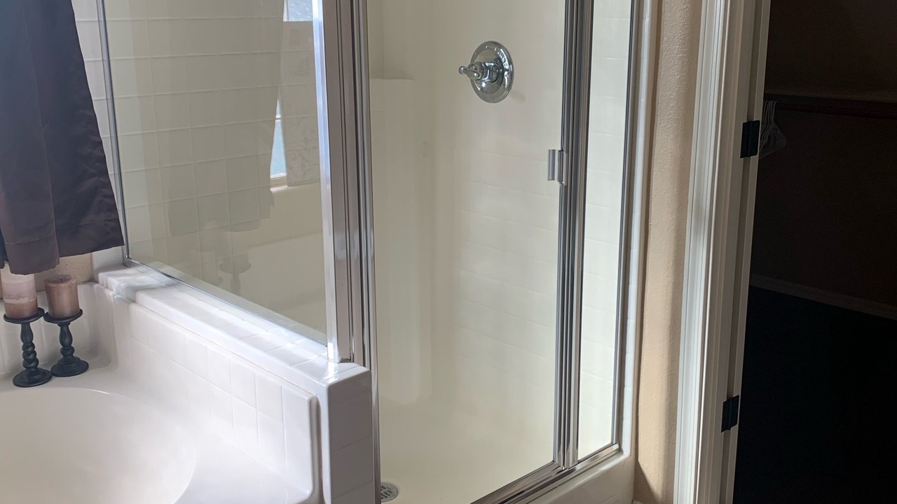 Photo of Bathroom in Legacy Parc