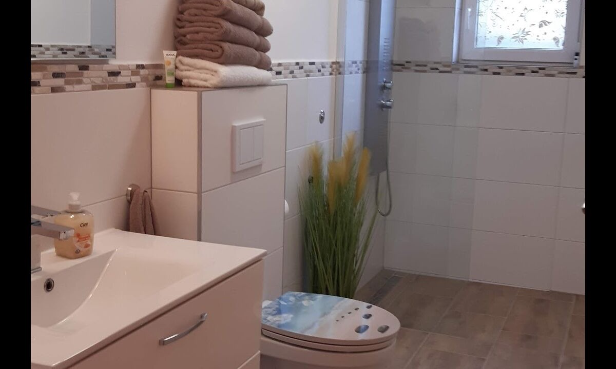 Photo of Bathroom in Zueschen