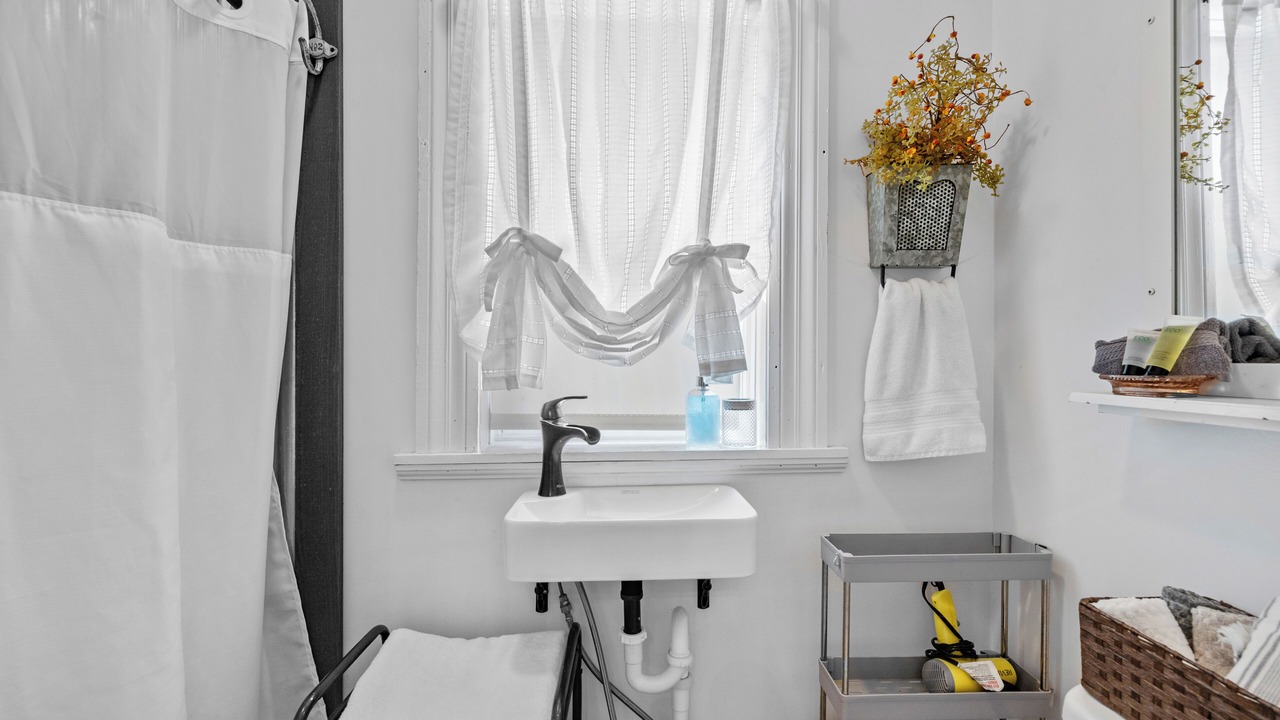 Photo of Bathroom in Bell Buckle