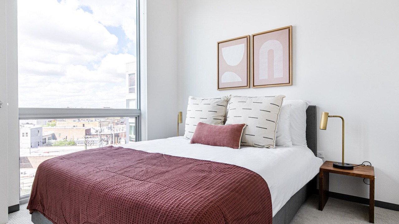 Photo of Bedroom in Logan Square