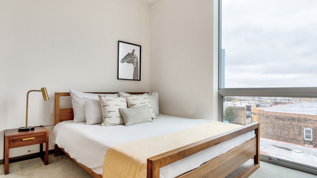 Photo of Bedroom in Logan Square