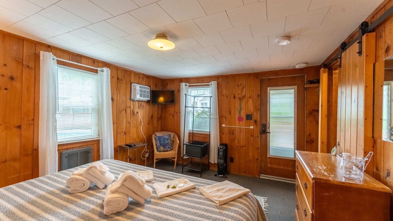 Photo of Bedroom in Weirs Beach