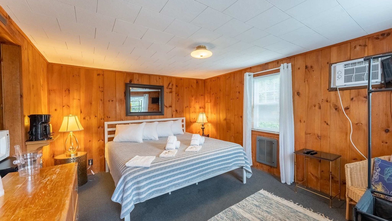 Photo of Bedroom in Weirs Beach