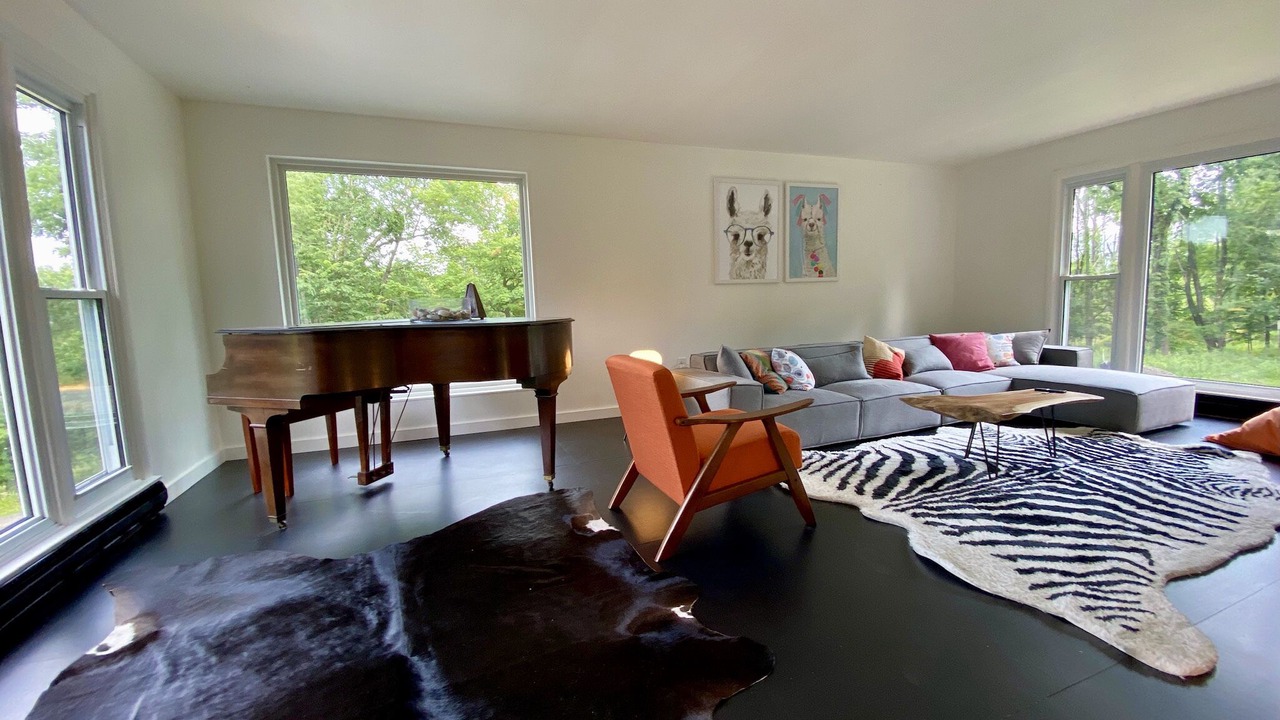 Photo of Livingroom in Kerhonkson