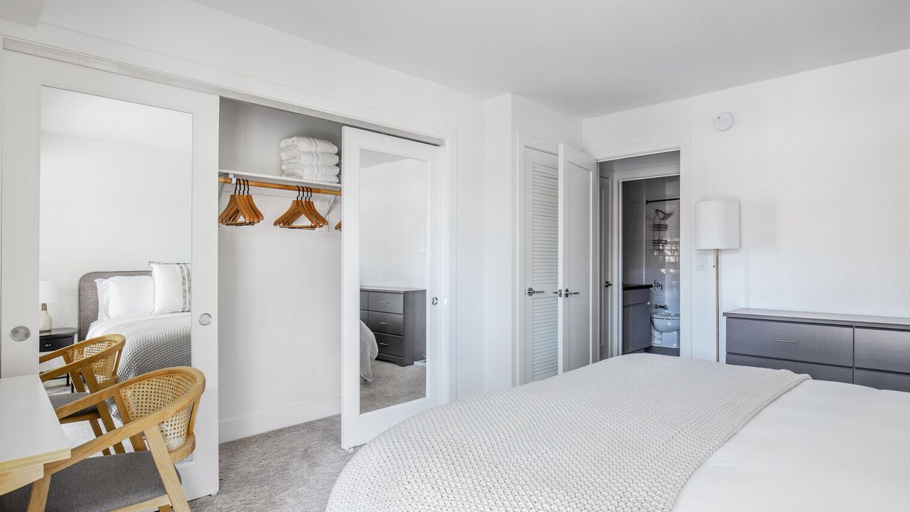 Photo of Bedroom in Sharon Heights