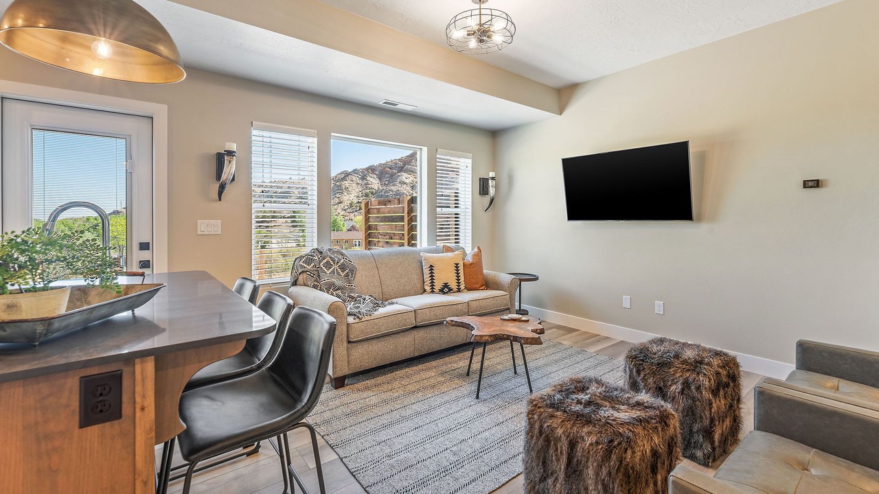 Photo of Livingroom in Cedar City