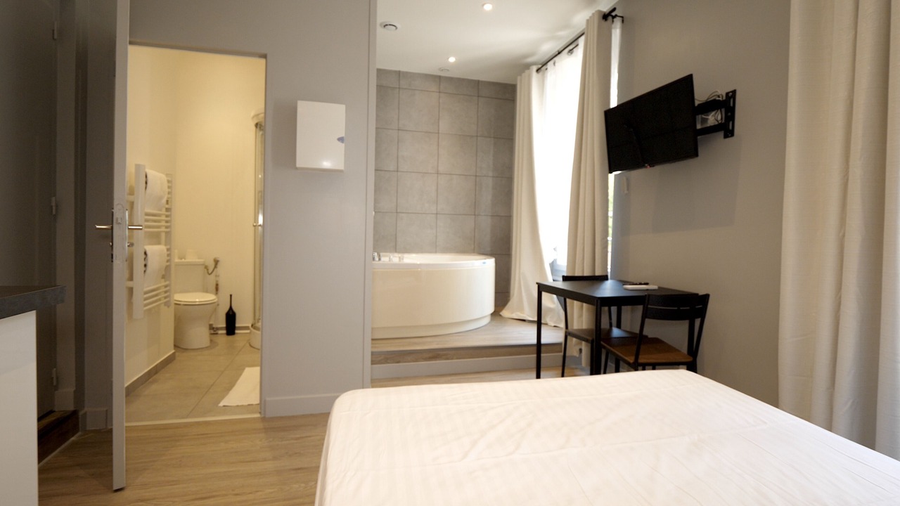 Photo of Bedroom in Villette - Maisons Neuves