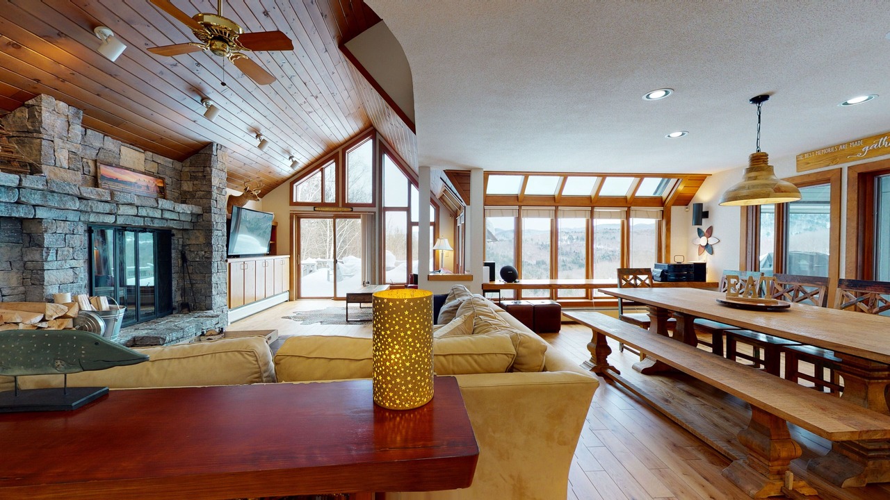 Photo of Livingroom in Pittsfield