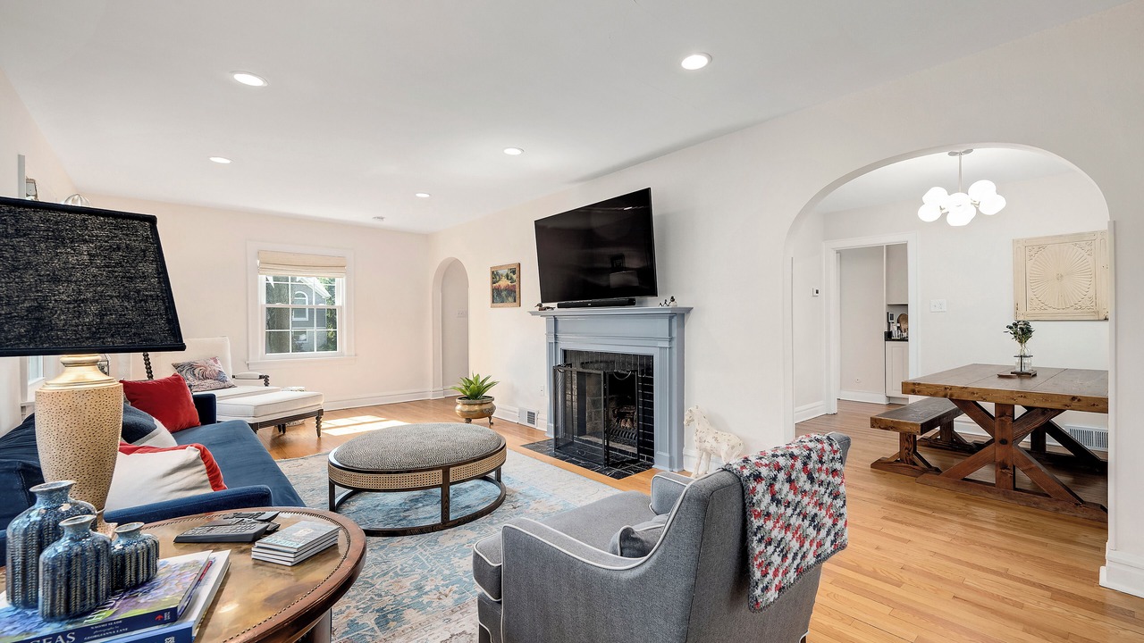 Photo of Livingroom in Wheaton
