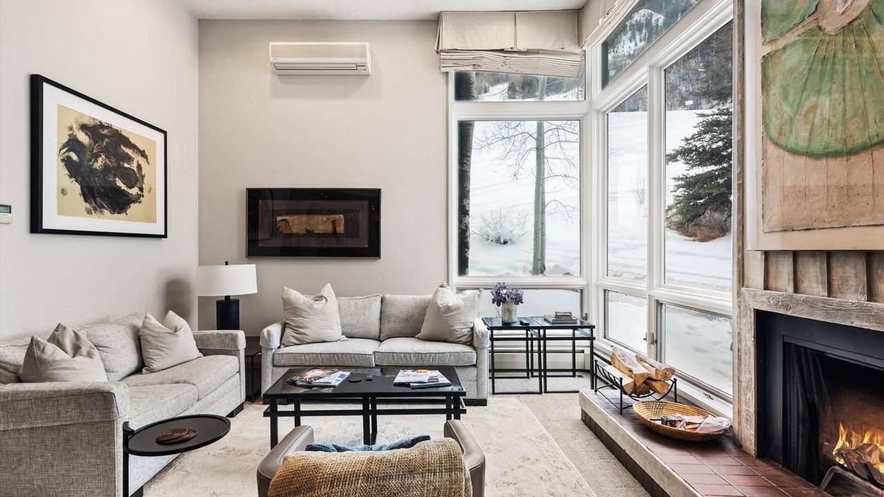 Photo of Livingroom in Aspen