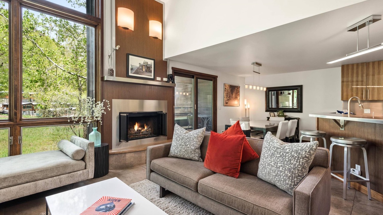 Photo of Livingroom in Aspen