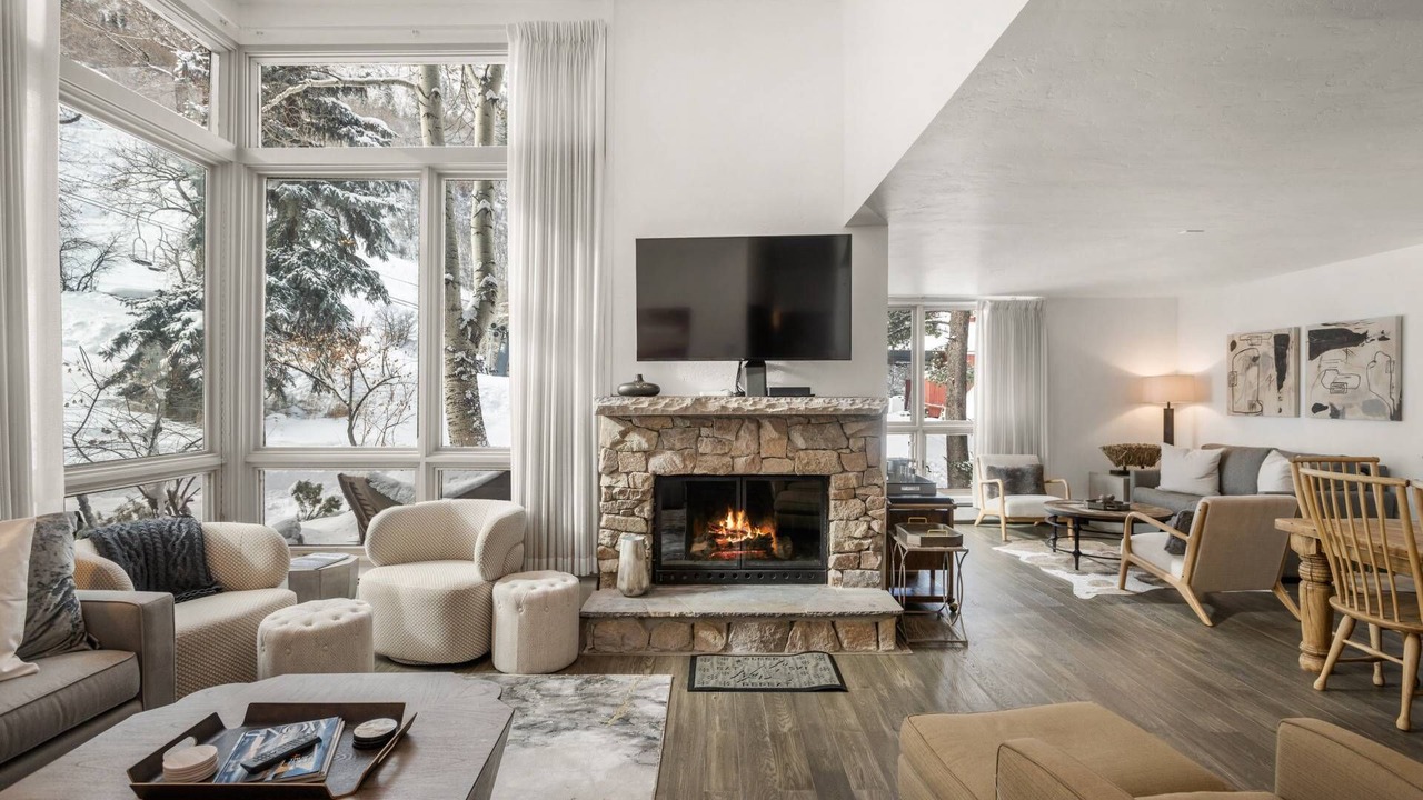 Photo of Livingroom in Aspen