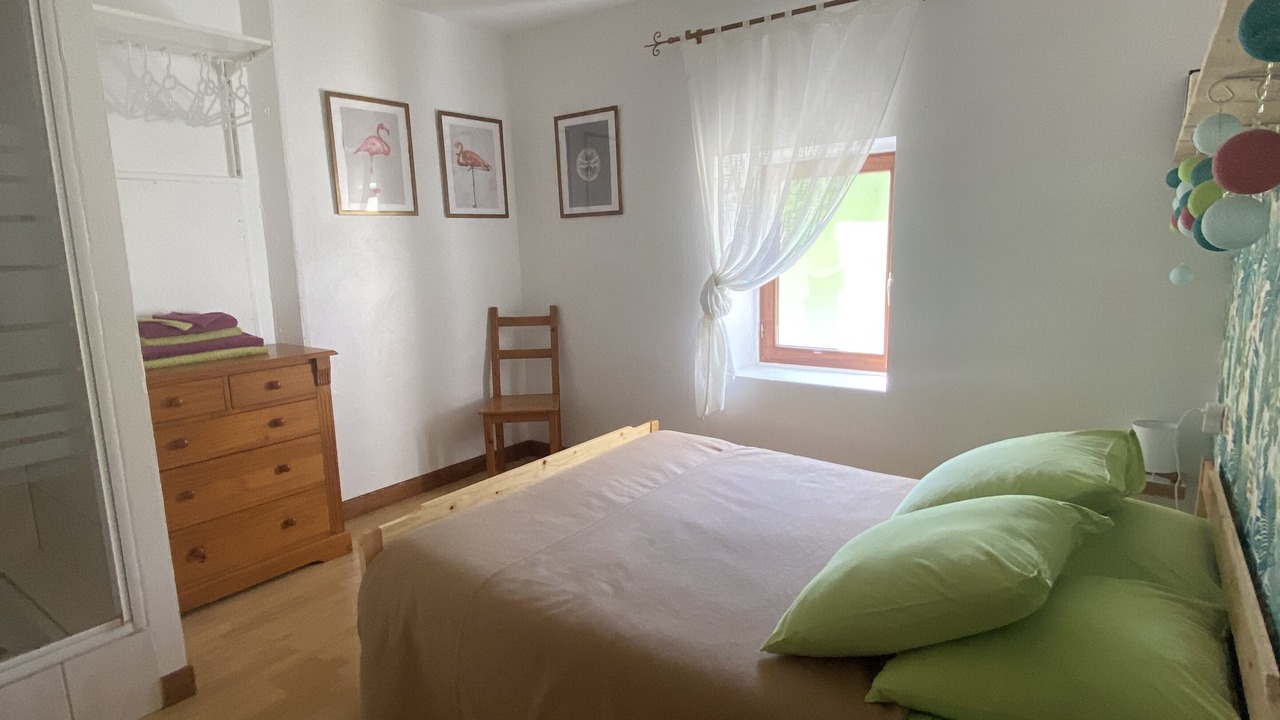 Photo of Bedroom in Saint-Barthelemy-le-Plain