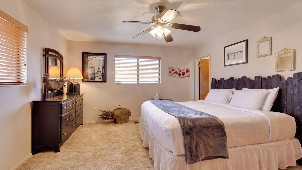 Photo of Bedroom in Parowan