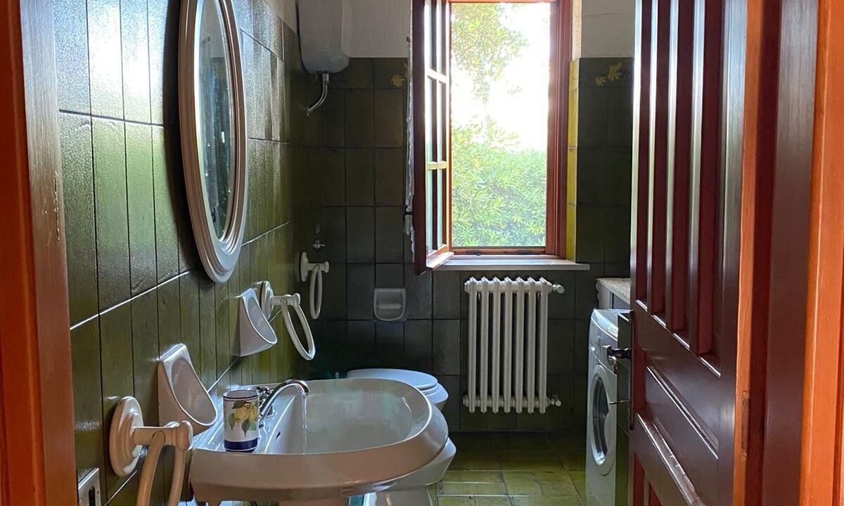 Photo of Bathroom in Latina Lido