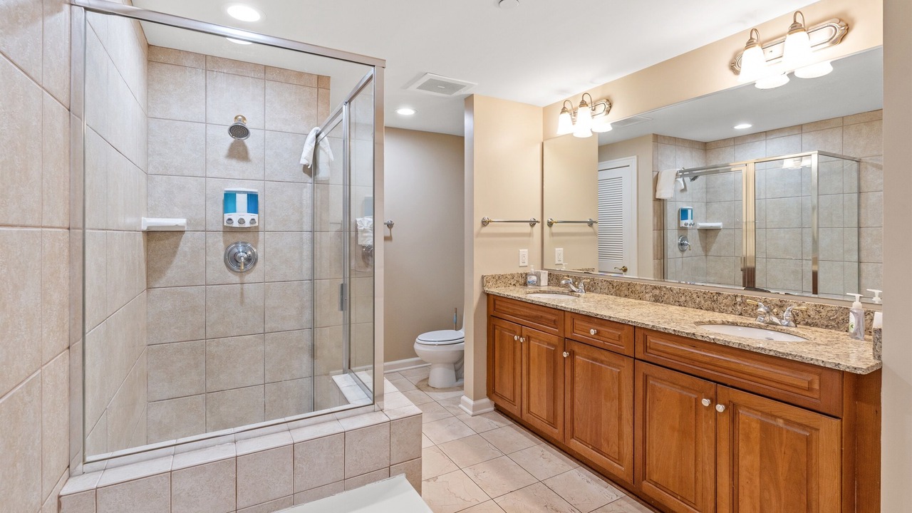 Photo of Bathroom in Arcadian Shores