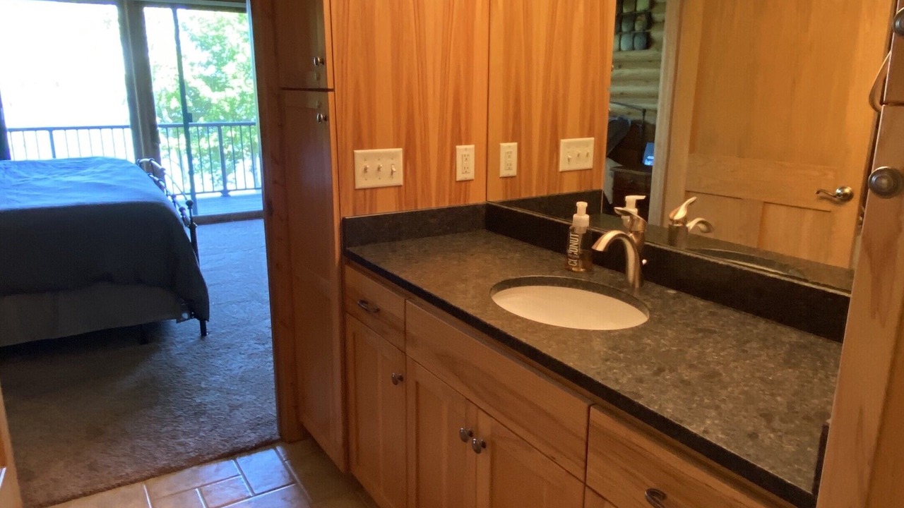 Photo of Bedroom in Alexandria