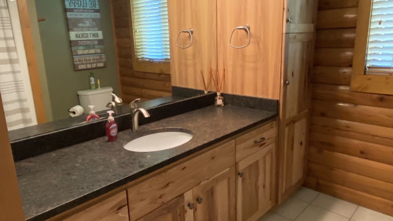 Photo of Bathroom in Alexandria