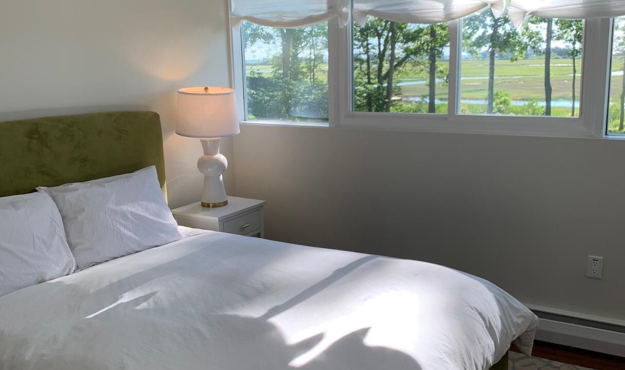 Photo of Bedroom in Old Saybrook