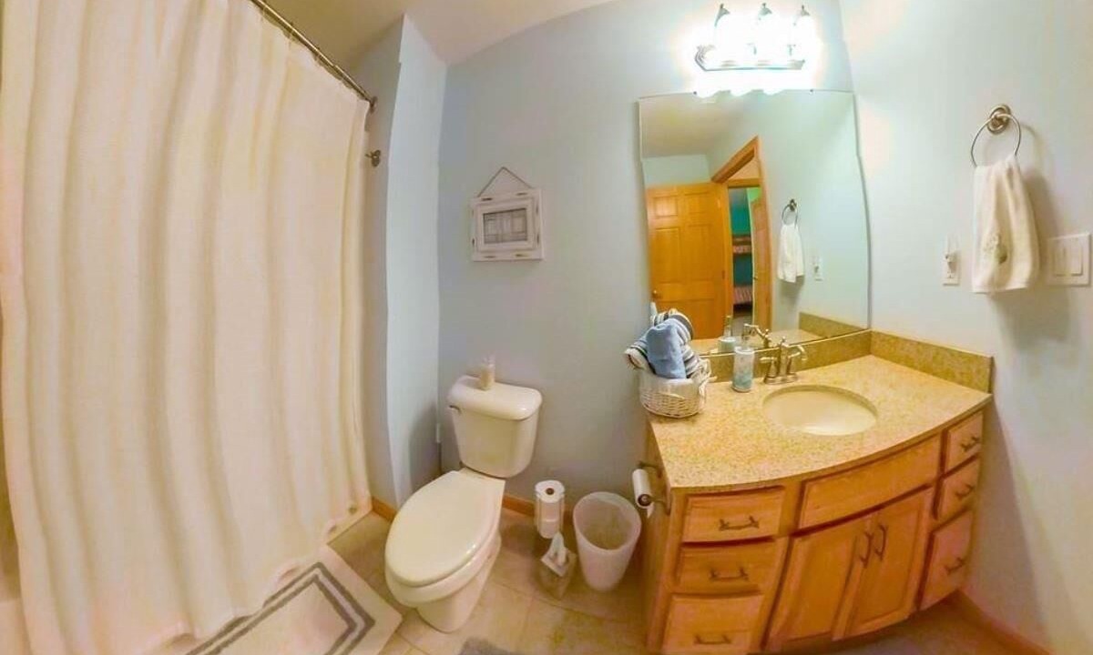 Photo of Bathroom in Arkdale
