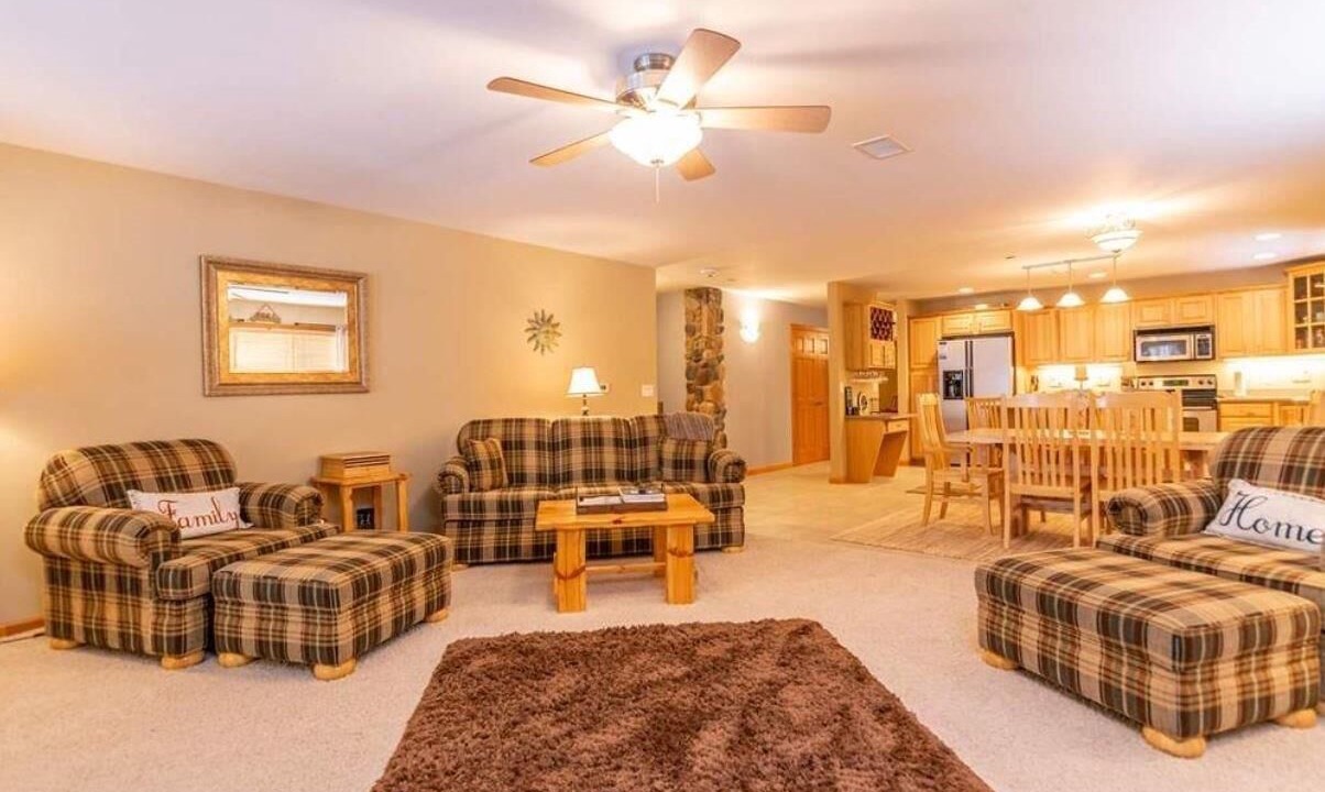 Photo of Livingroom in Arkdale