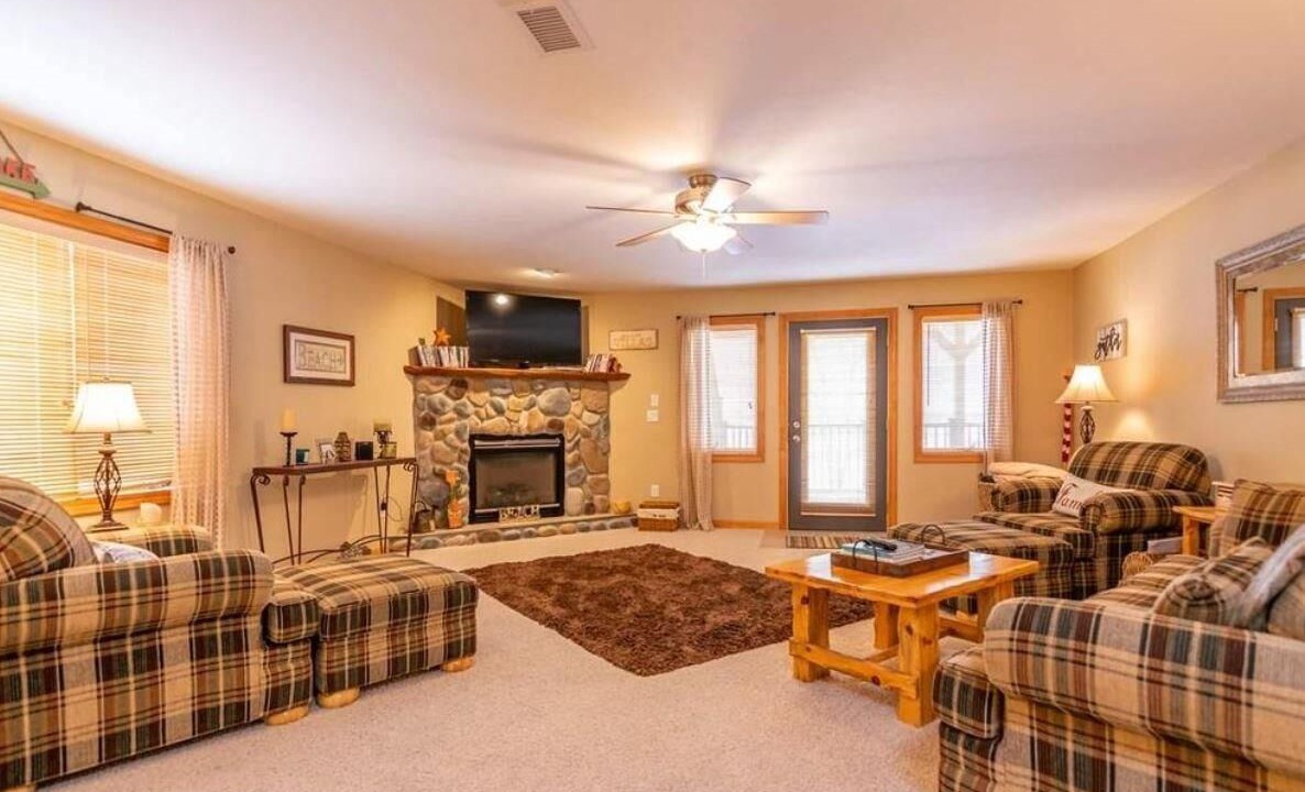 Photo of Livingroom in Arkdale