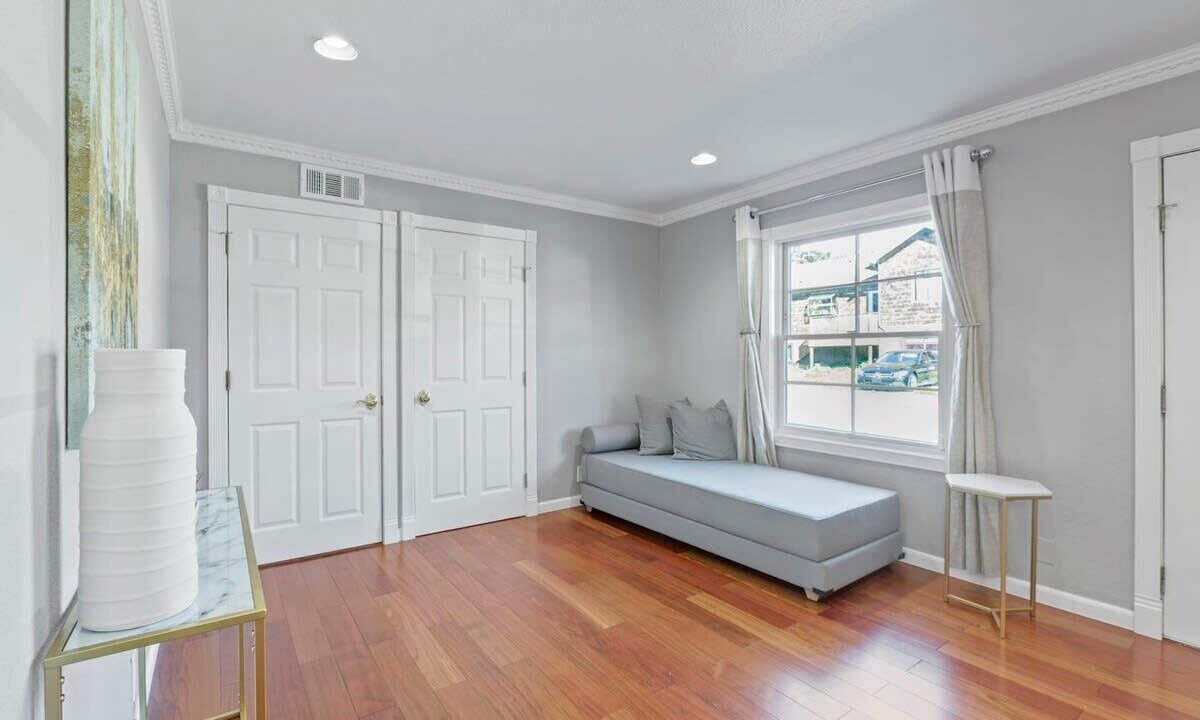 Photo of Livingroom in Sharp Park