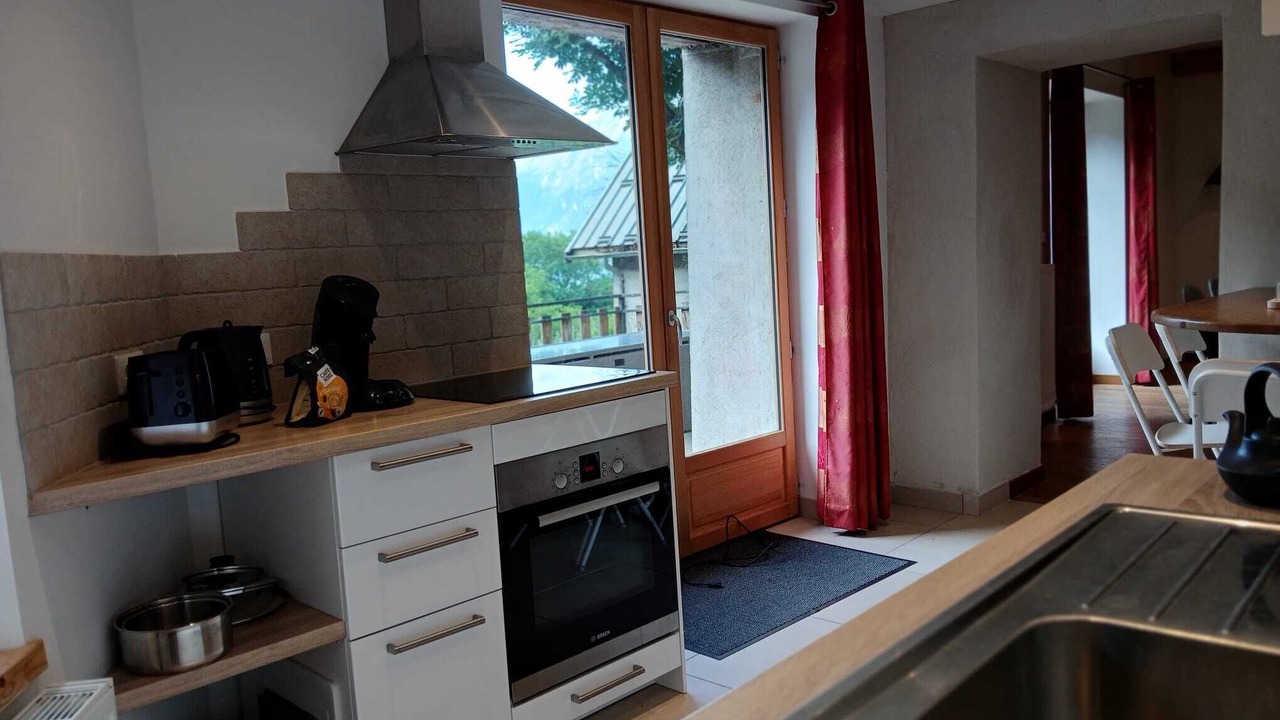 Photo of Kitchen in Oz-en-Oisans