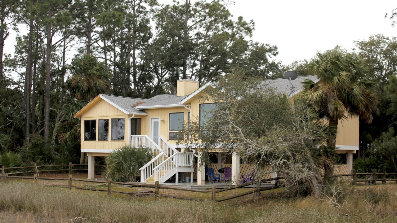 Photo of Others in Oceanmarsh Subdivision