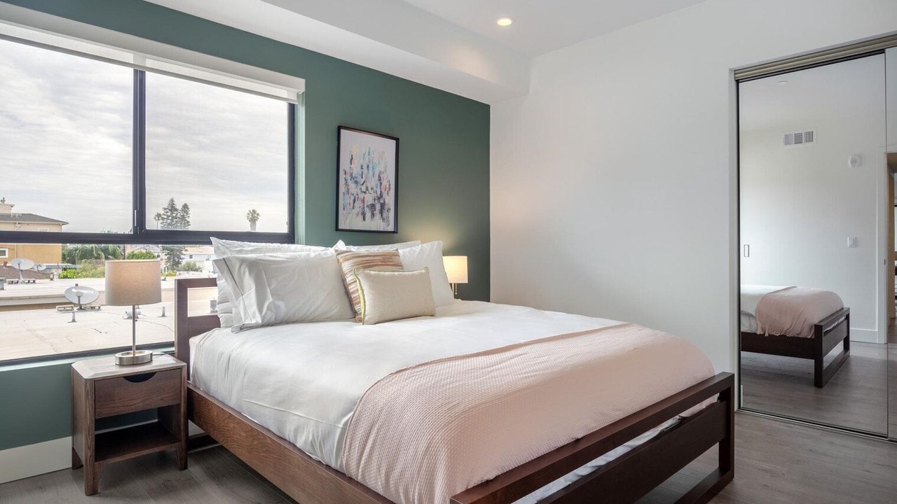 Photo of Bedroom in Mar Vista