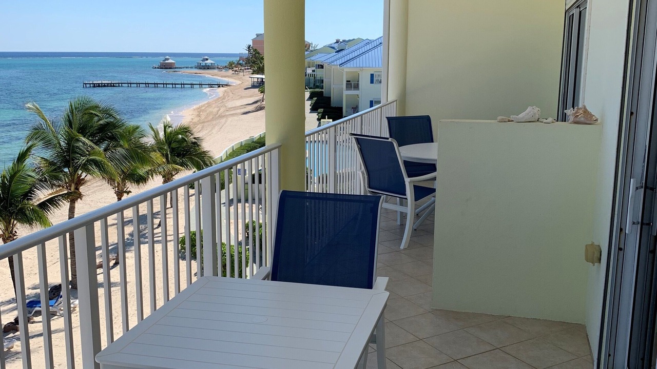 Photo of Patio Balcony in Colliers Bay