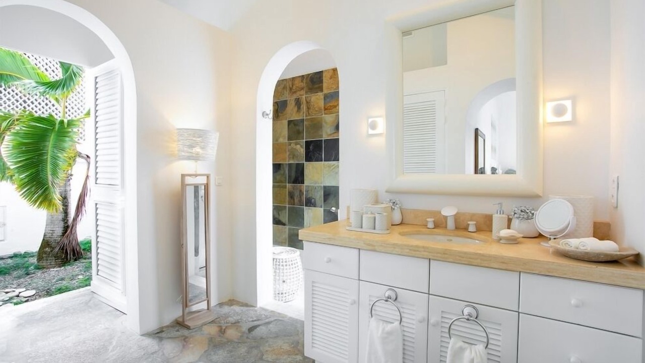 Photo of Bathroom in Les Terres Basses
