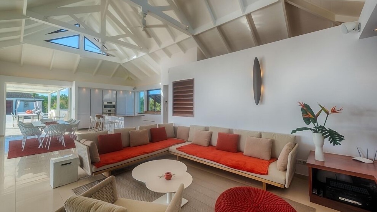 Photo of Livingroom in Plum Bay