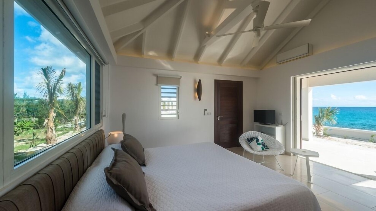 Photo of Bedroom in Plum Bay
