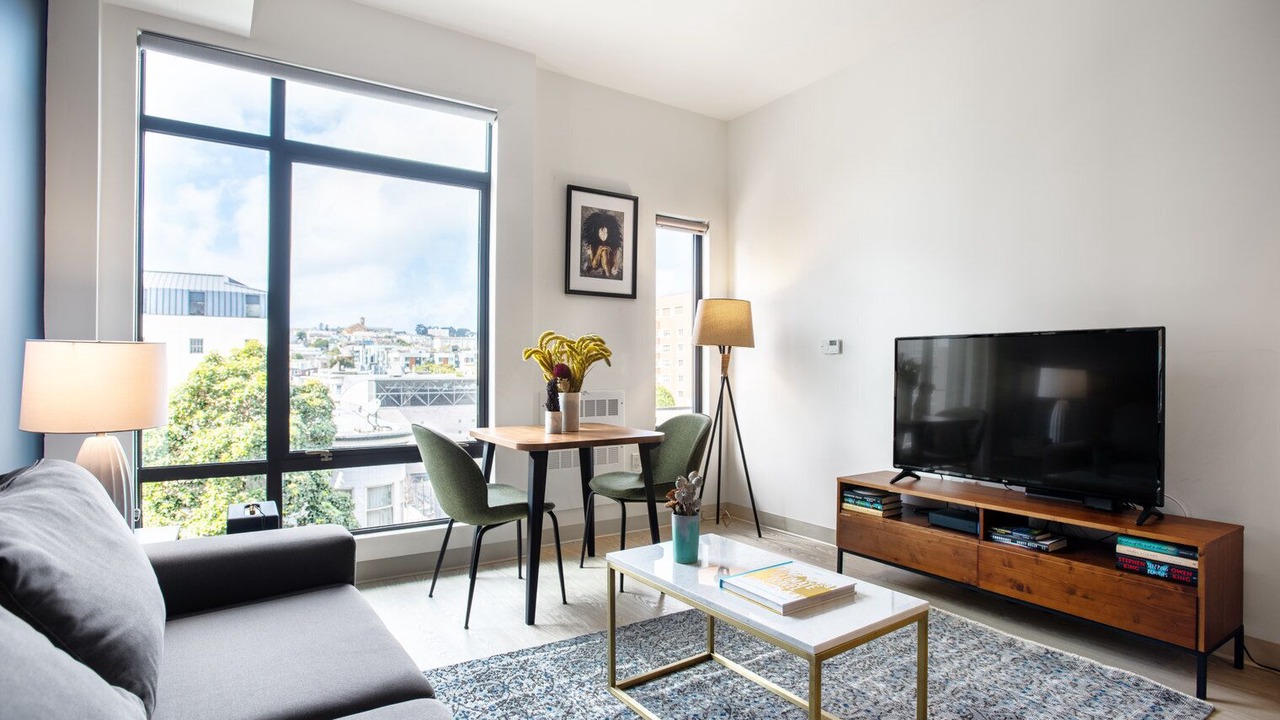 Photo of Livingroom in Civic Center
