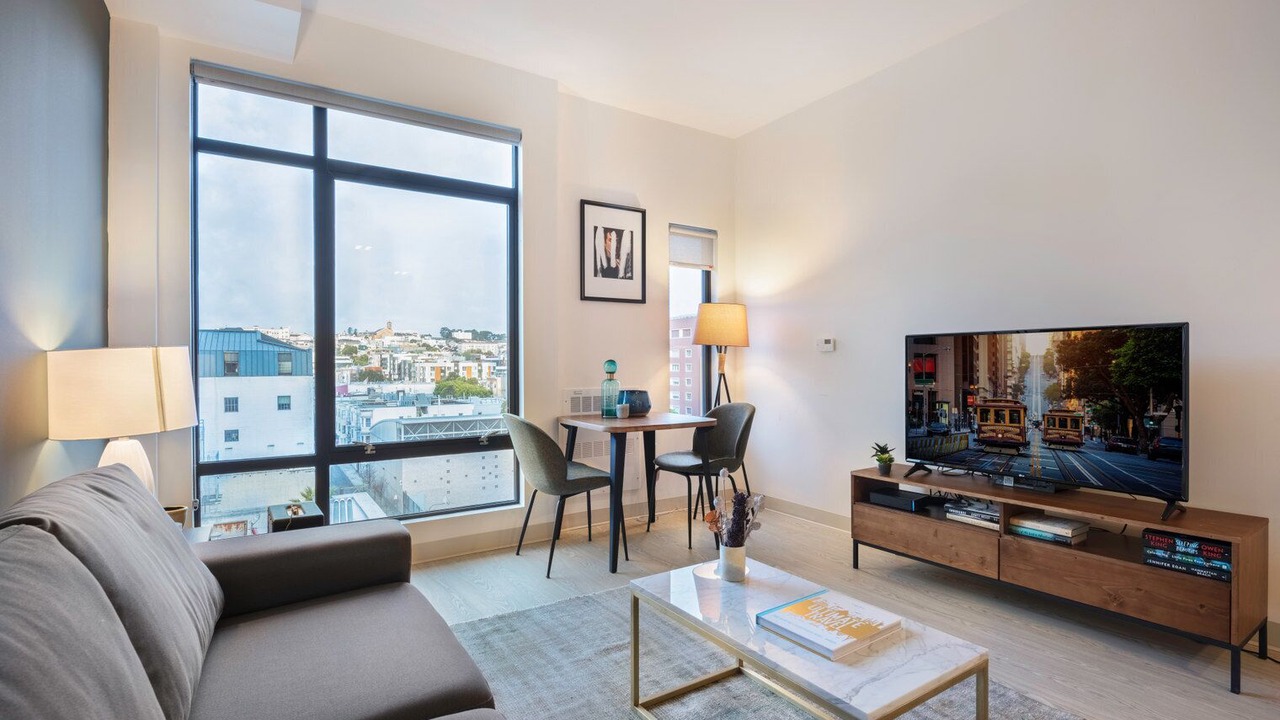 Photo of Livingroom in Civic Center