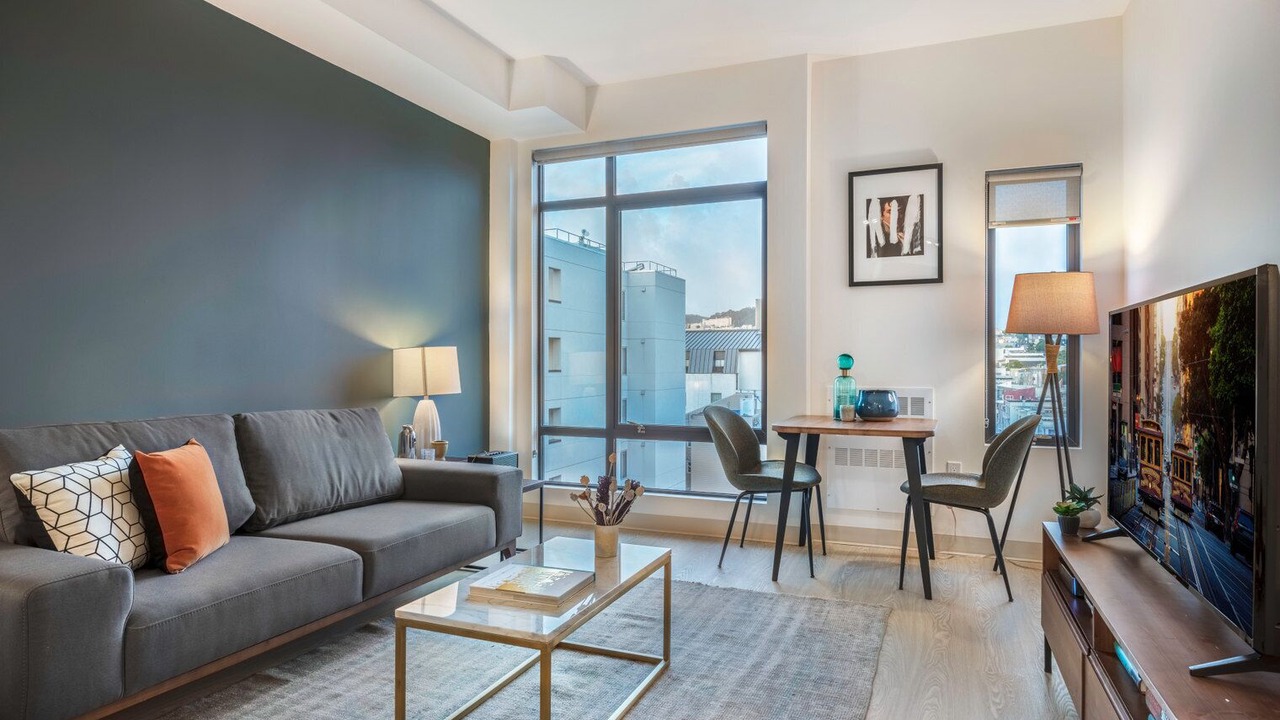 Photo of Livingroom in Civic Center