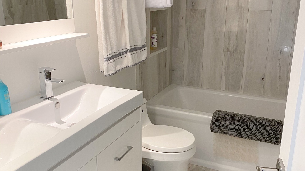 Photo of Bathroom in Basalt