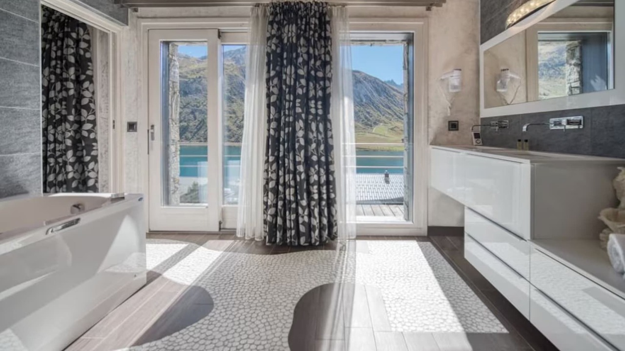 Photo of Bathroom in Tignes le Lac